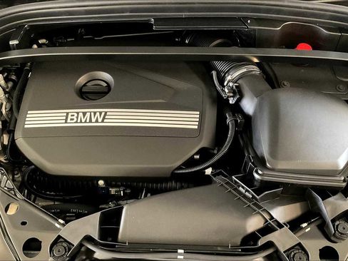 Used 2025 BMW X1 xDrive28i w/ Technology Package image 17