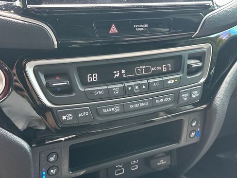 Used 2025 Honda Ridgeline Black Edition image 31