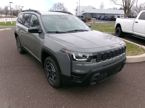 New 2026 Jeep Cherokee Laredo AWD/4WD image 2