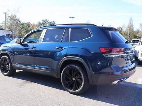 Certified 2022 Volkswagen Atlas SE image 5