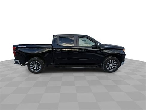 Used 2025 Chevrolet Silverado 1500 LT image 9