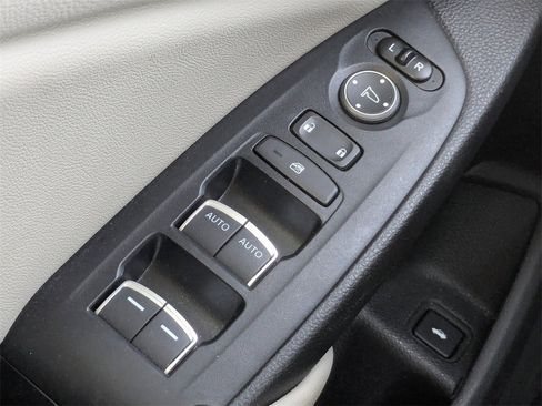 Used 2020 Honda Accord Touring image 33