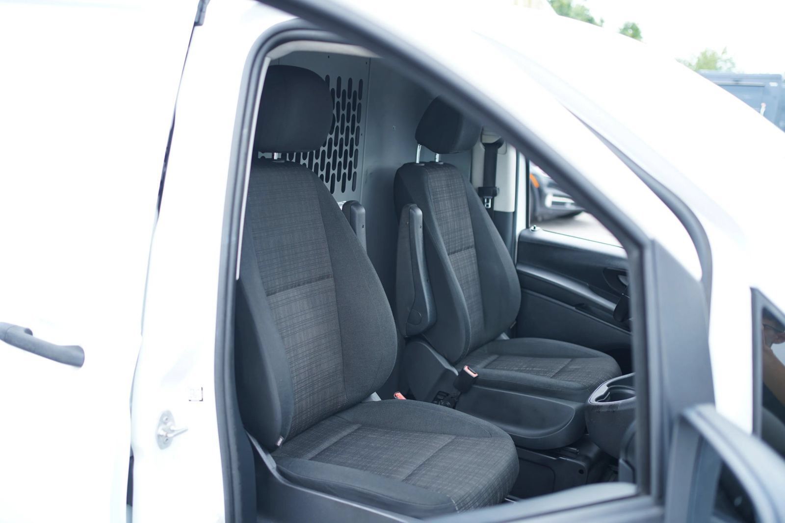 Used 2020 Mercedes-Benz Metris w/ Safety Package image 17