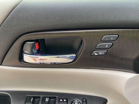 Used 2015 Honda Accord EX-L image 16