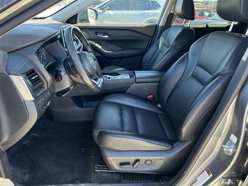 Certified 2023 Nissan Rogue SV w/ SV Premium B Package image 11