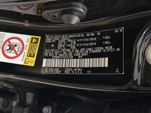 Used 2016 Toyota Highlander Limited AWD/4WD image 11