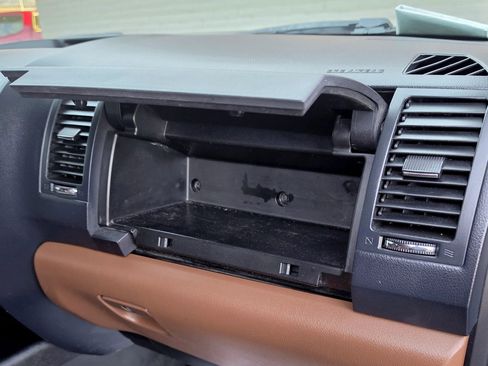 Used 2013 Toyota Sequoia Platinum image 36