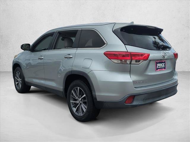 Certified 2019 Toyota Highlander XLE FWD image 8