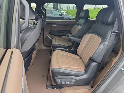 Used 2024 Kia EV9 GT-Line image 16