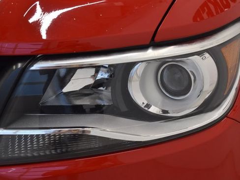 Used 2018 Chevrolet Colorado Z71 AWD/4WD image 15