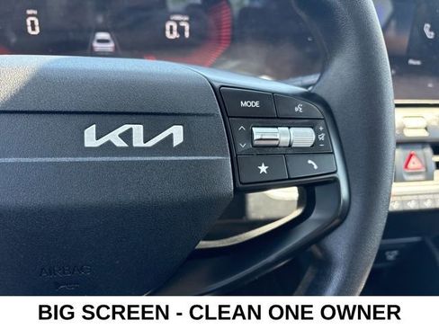 Used 2025 Kia K4 LXS image 9