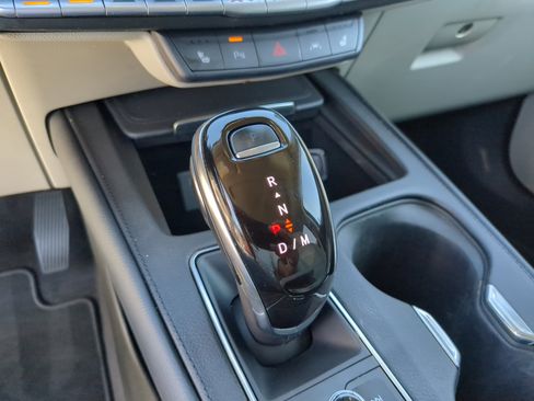 Used 2020 Cadillac XT4 Premium Luxury w/ Cold Weather Package image 27