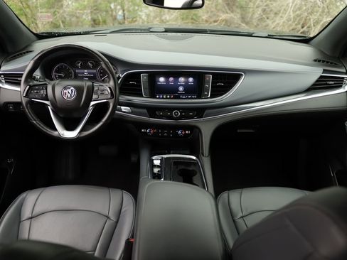 Used 2023 Buick Enclave Essence FWD image 21