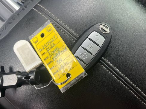 Used 2022 Nissan Pathfinder SV FWD image 29