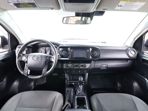 Used 2018 Toyota Tacoma SR image 49