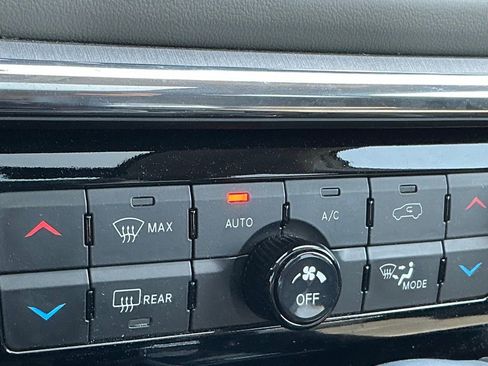 Used 2022 Jeep Compass Limited w/ Sun and Sound Group AWD/4WD image 18