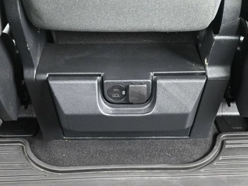 Used 2023 Ford F150 XLT w/ XTR Package AWD/4WD image 31
