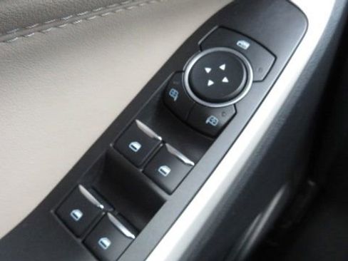 Certified 2021 Ford Explorer XLT image 27