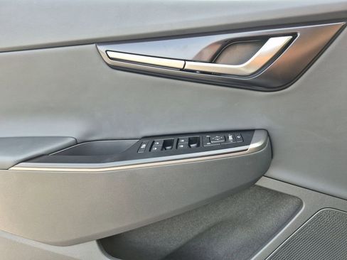 New 2025 Kia EV6 Light w/ Light LR Technology Package image 6