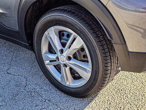 Used 2021 Nissan Kicks S image 7