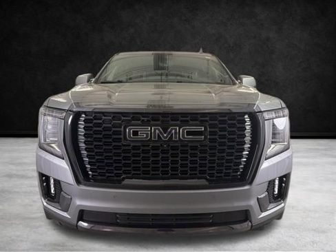 Used 2023 GMC Yukon XL Denali Ultimate image 5