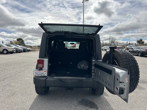 Used 2017 Jeep Wrangler Unlimited Sport w/ Quick Order Package 24S image 25