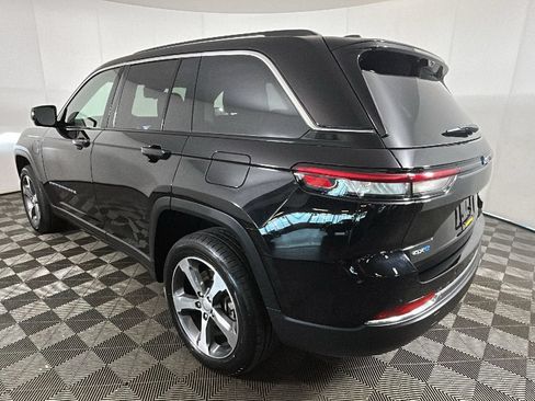 Used 2023 Jeep Grand Cherokee 4WD 4xe w/ Luxury Tech Group II image 5