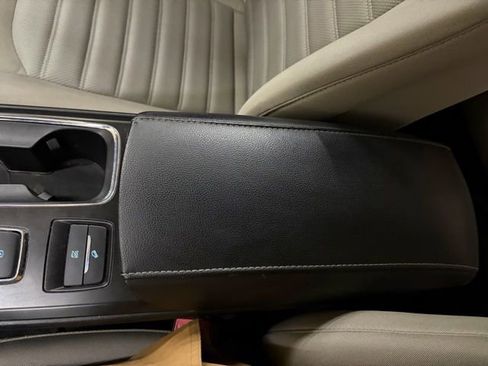 Used 2018 Ford Fusion S image 43