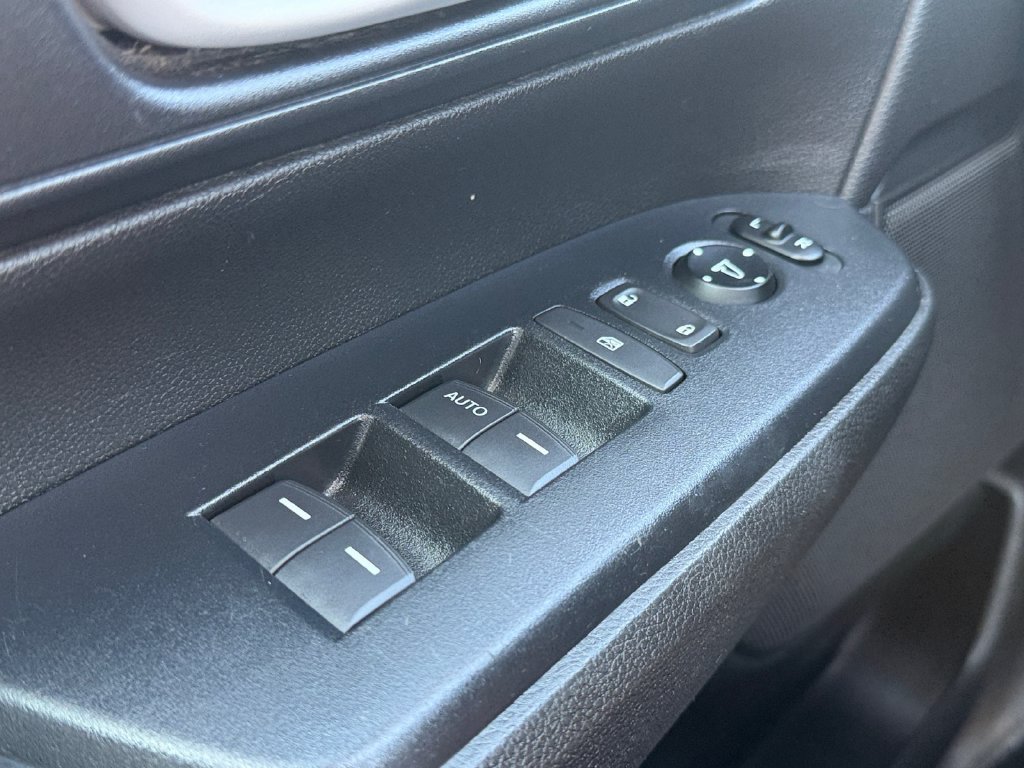 Used 2018 Honda CR-V LX image 20