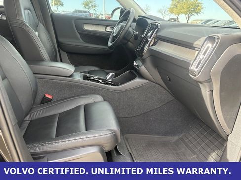 Certified 2023 Volvo XC40 B4 Plus w/ Protection Package Premier image 33