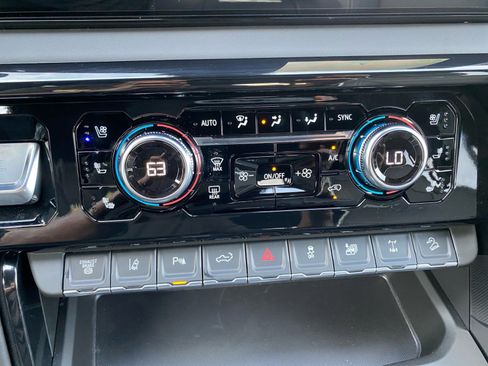 New 2026 GMC Sierra 2500 AT4X image 18