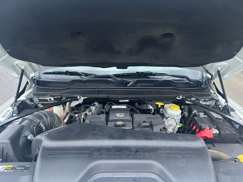 Used 2022 RAM 3500 Tradesman w/ Chrome Appearance Group image 18