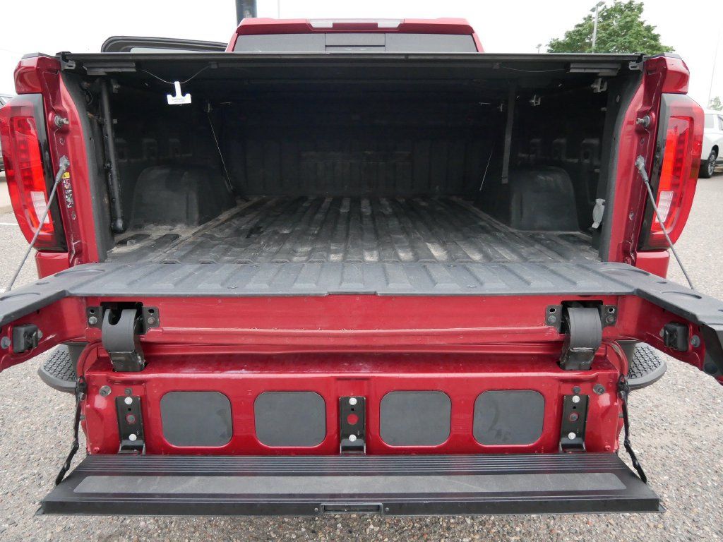 Used 2022 GMC Sierra 1500 Denali w/ Denali Premium Package AWD/4WD image 11