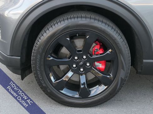 Used 2023 Ford Explorer ST w/ Equipment Group 401A image 11