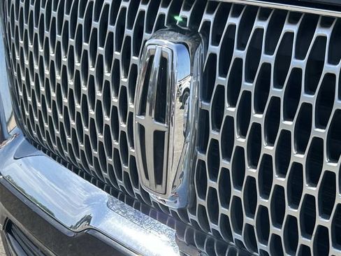 Used 2020 Lincoln Navigator L Reserve w/ Equipment Group 201A Reserve image 9