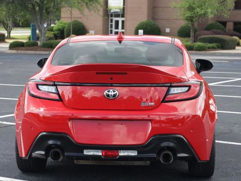 Used 2024 Toyota GR86 Premium RWD image 4