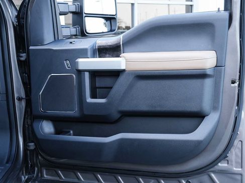 Used 2022 Ford F250 Lariat w/ Lariat Value Package AWD/4WD image 40
