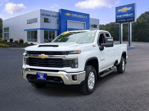 Certified 2025 Chevrolet Silverado 2500 LT w/ Safety Package AWD/4WD image 1