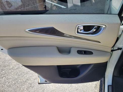 Used 2017 INFINITI QX60 FWD w/ Premium Package image 11