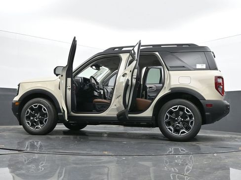 New 2025 Ford Bronco Sport Outer Banks w/ Outer Banks Tech Package+ image 71