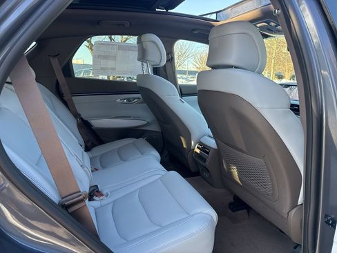 New 2026 Genesis GV70 2.5T Advanced image 30