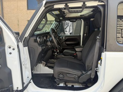 Used 2021 Jeep Wrangler Sport AWD/4WD image 11