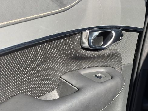 Used 2021 Volvo XC90 T6 R-Design w/ Protection Package Premier image 27