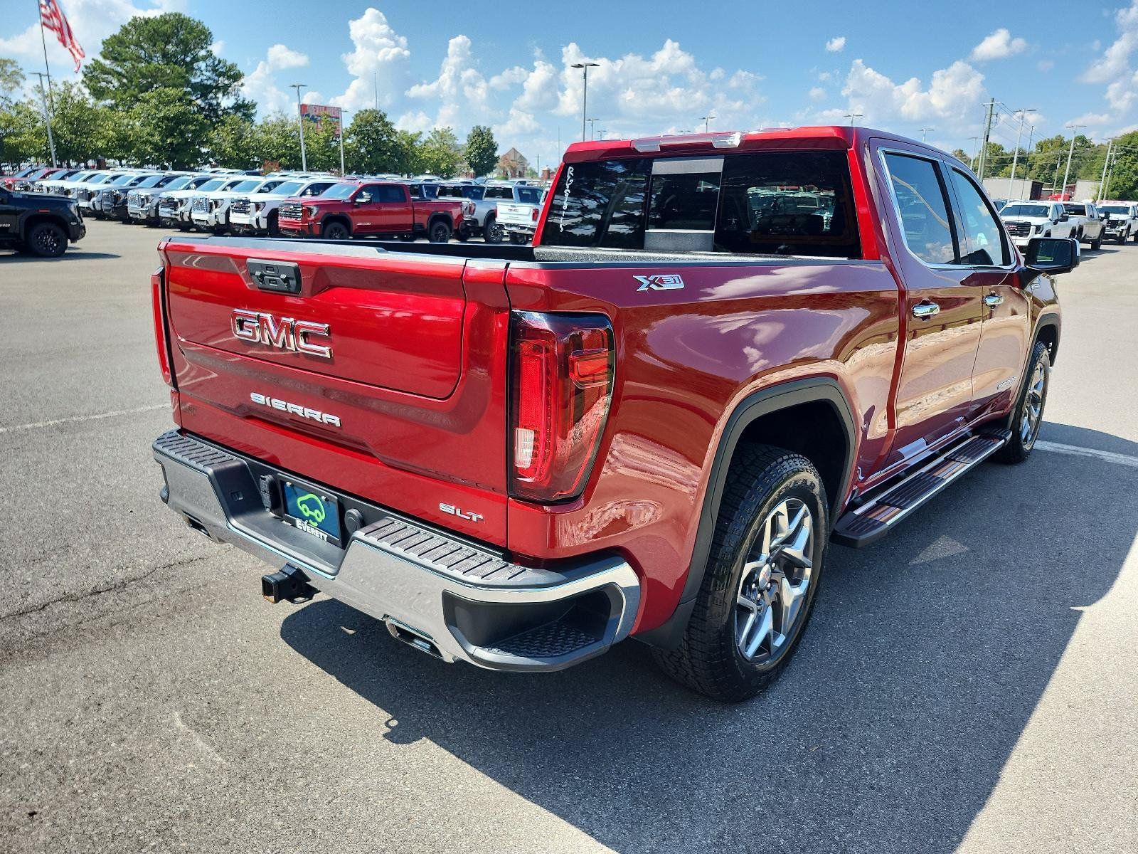 Certified 2024 GMC Sierra 1500 SLT w/ SLT Premium Package AWD/4WD image 3