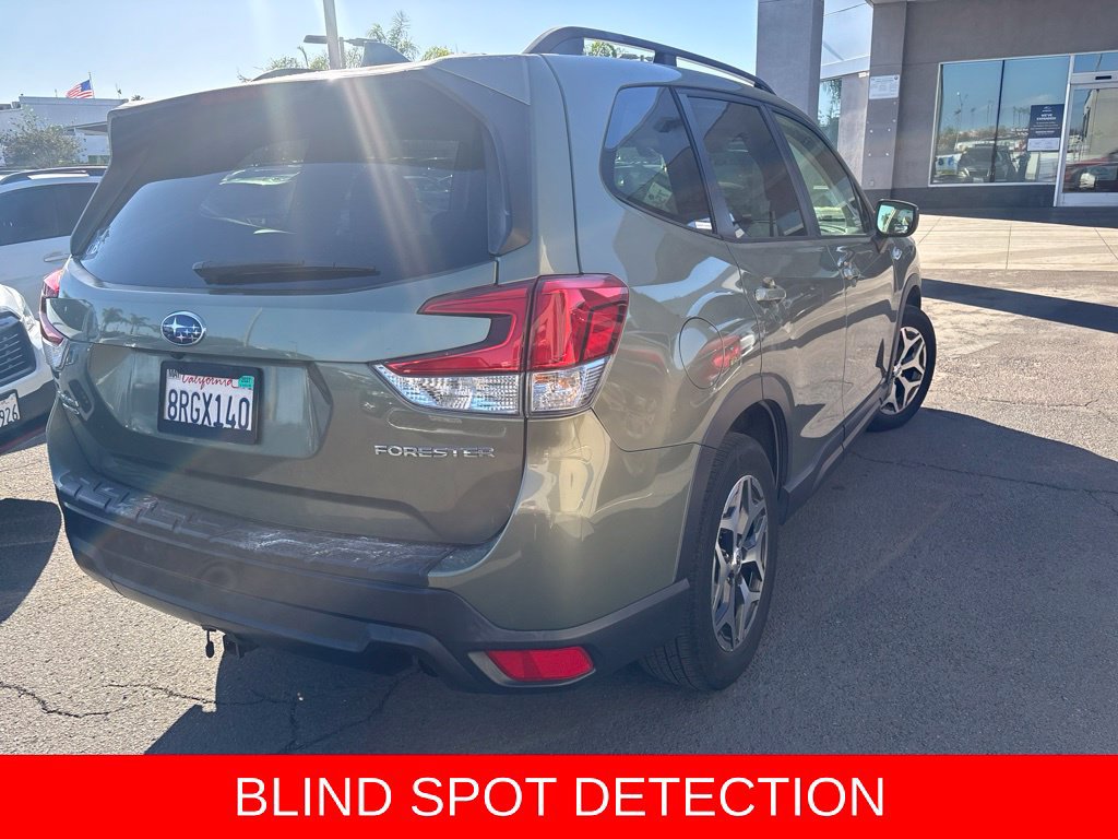 Used 2020 Subaru Forester Premium AWD/4WD image 4