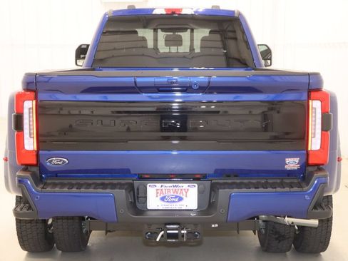 New 2026 Ford F450 Platinum w/ FX4 Off-Road Package AWD/4WD image 8