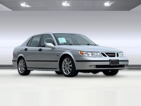 Used 2002 Saab 9-5 Aero FWD image 6