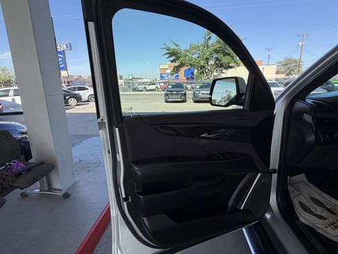 Used 2019 Cadillac Escalade ESV Platinum AWD/4WD image 14