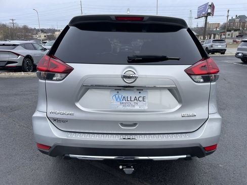 Used 2020 Nissan Rogue S w/ Special Edition Package image 5