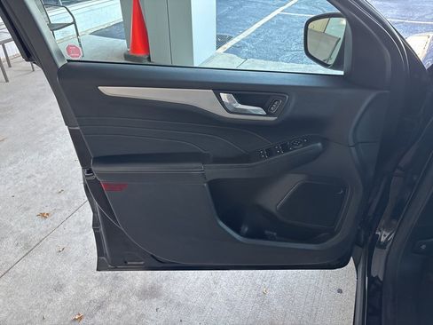 Used 2021 Ford Escape SEL image 6